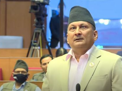 राष्ट्रियसभामा रमेशजंग रायमाझीको व्यंग्य - माननीय सकिएपछि भुटानी शरणार्थी हो त भन्ने होला नि